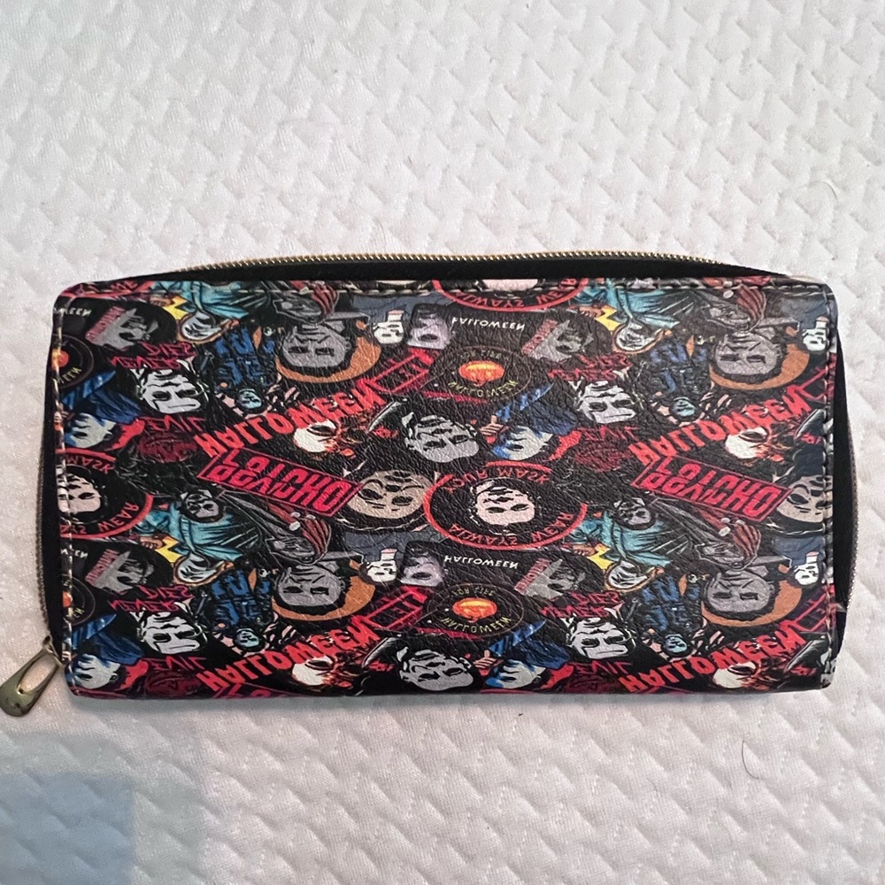 Horror wallet